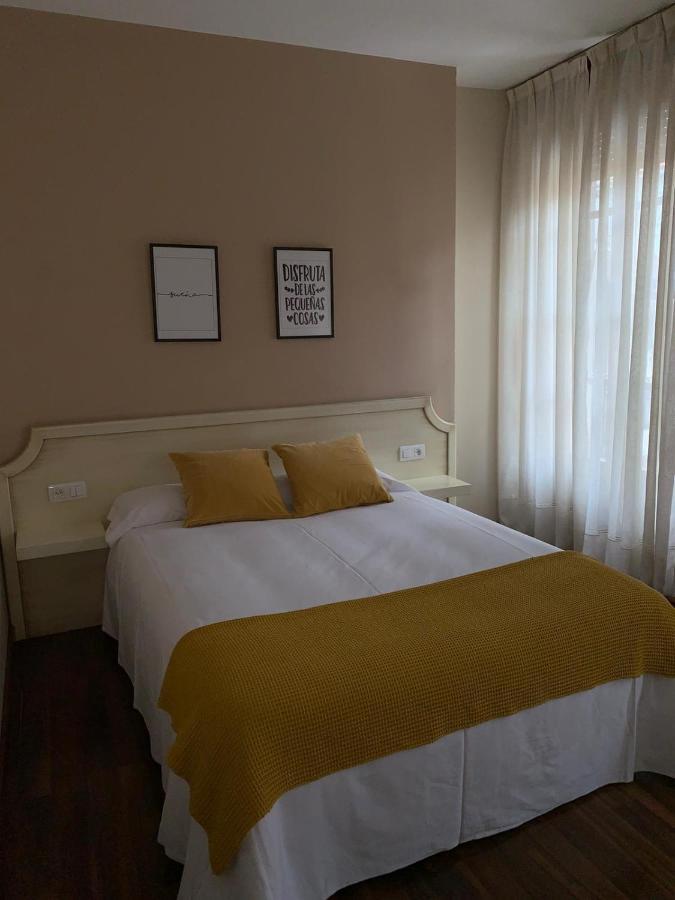 Hotel Los Robles Cangas de Onís Exterior foto